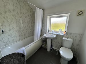 Photo 16- click for photo gallery